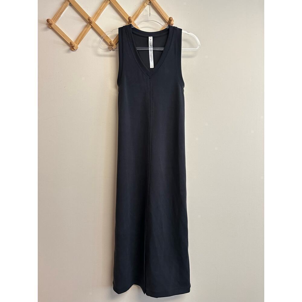 Lululemon Ease of it All V-Neck Midi Dress Softstreme in Black Size 2